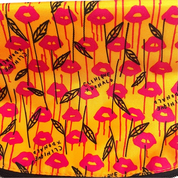 Clinique x Donald Pliner Cosmetic Bag NWOT - Picture 7 of 9
